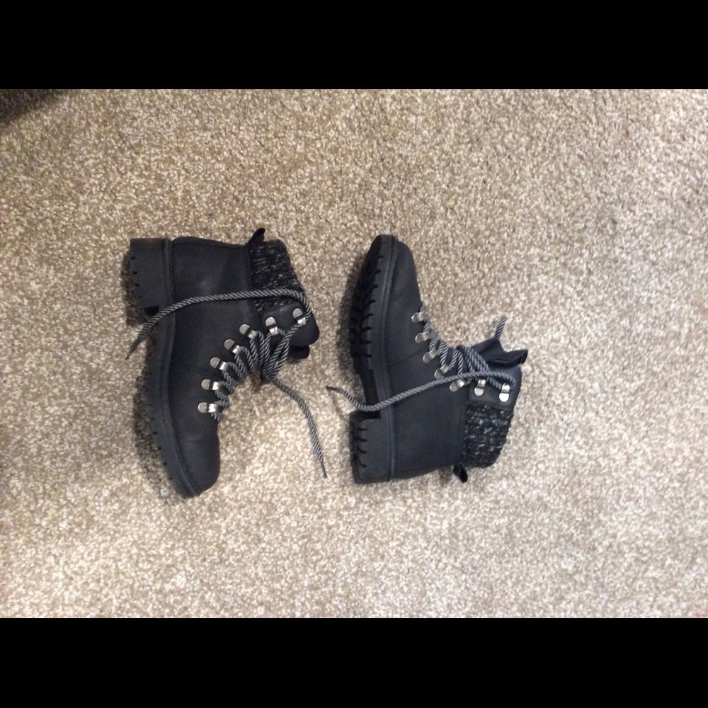 Black Boots🔥